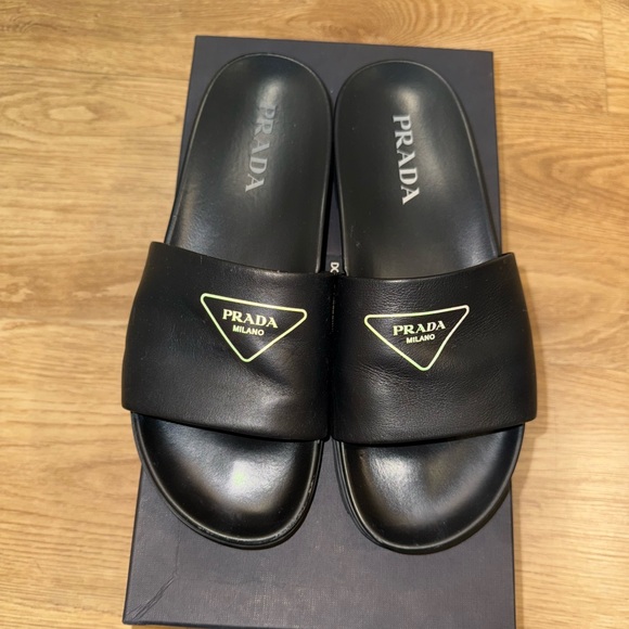 Prada Pool slide 'Black' - Picture 1 of 5